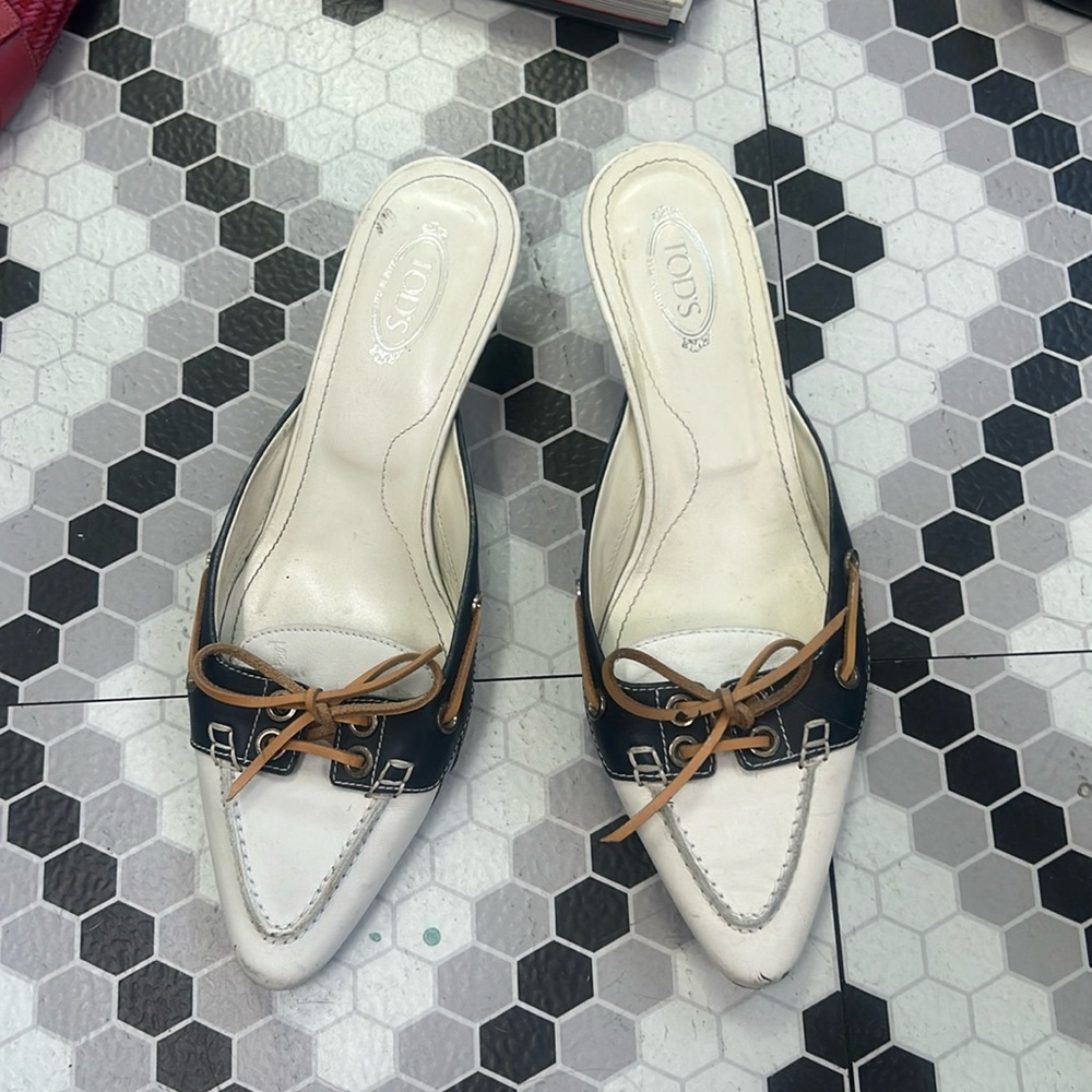 TODS MAUDE LEATHER MULES